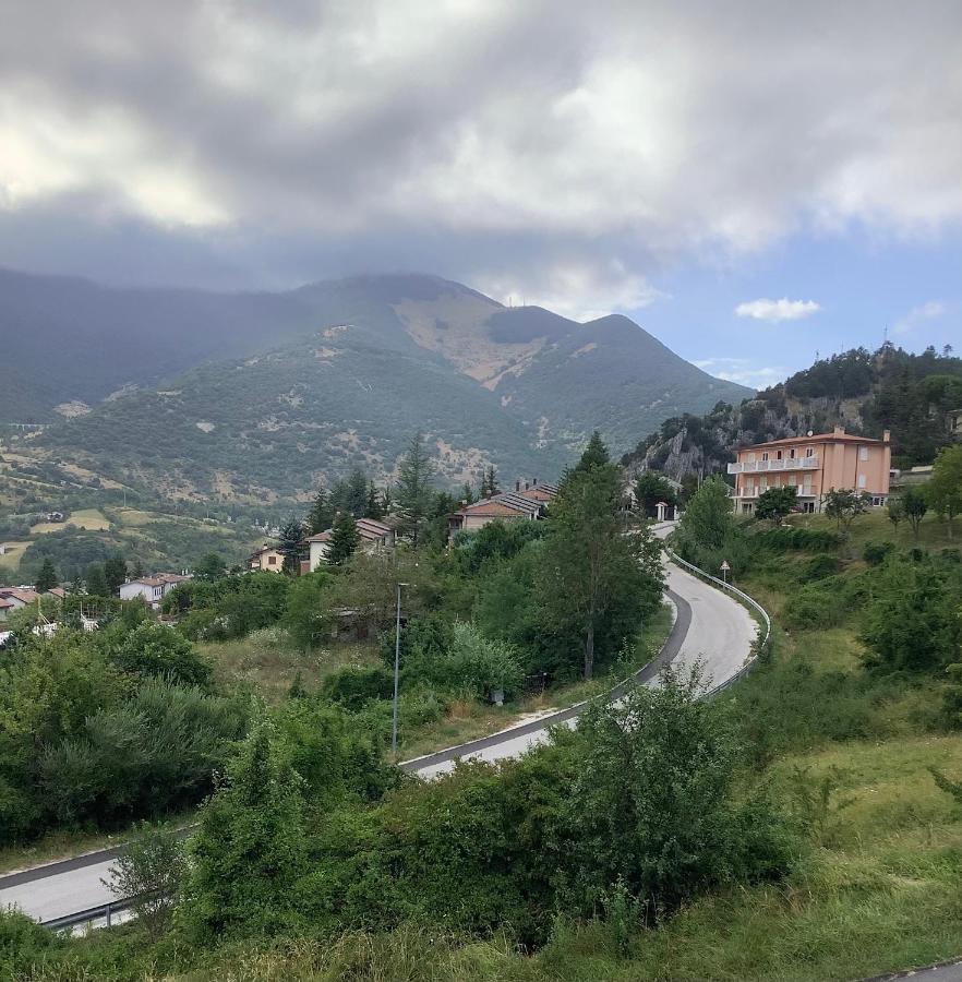 La Cerbiatta Villa Castel Di Sangro Eksteriør bilde